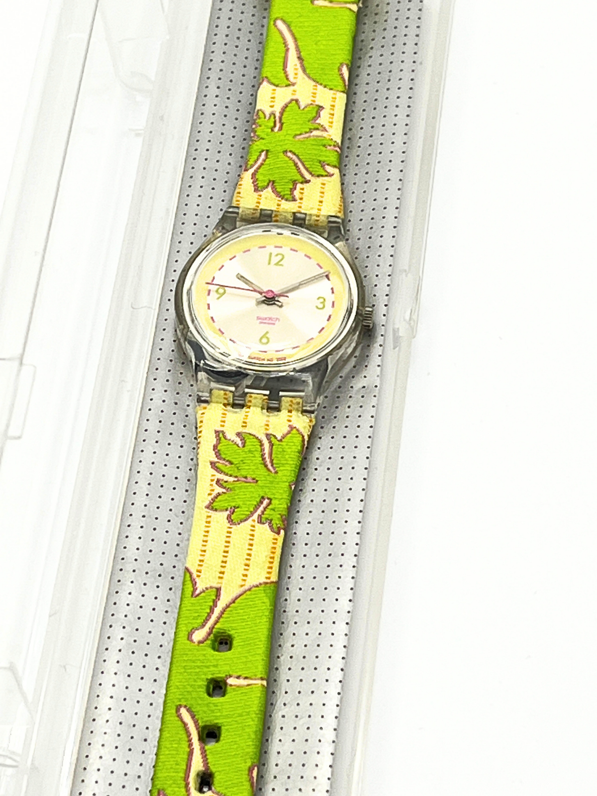 Swatch Lady DON'T LEAF ME LK219 (2003)
