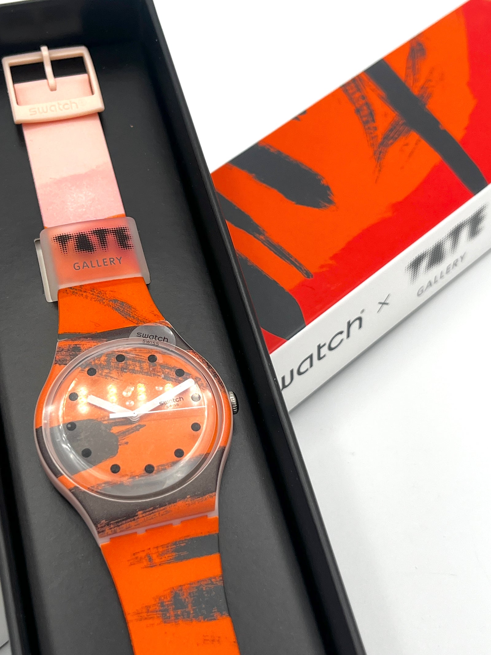 Swatch New Gent Art Special ORANGE ET ROUGE SUR ROSE SUOZ362 (2024)