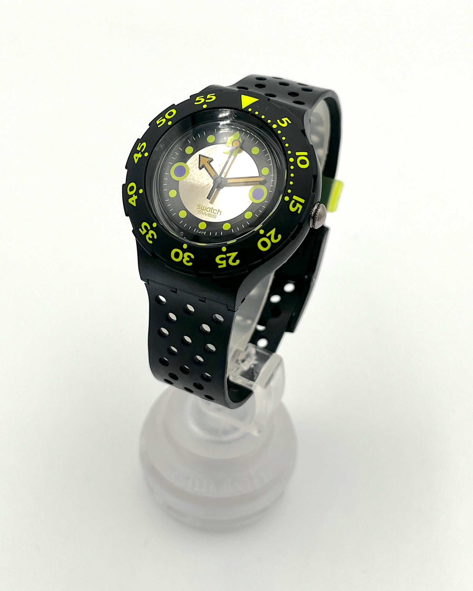 Swatch Scuba 200 SHAMU / BLACK WAVE SDB102 (1992)