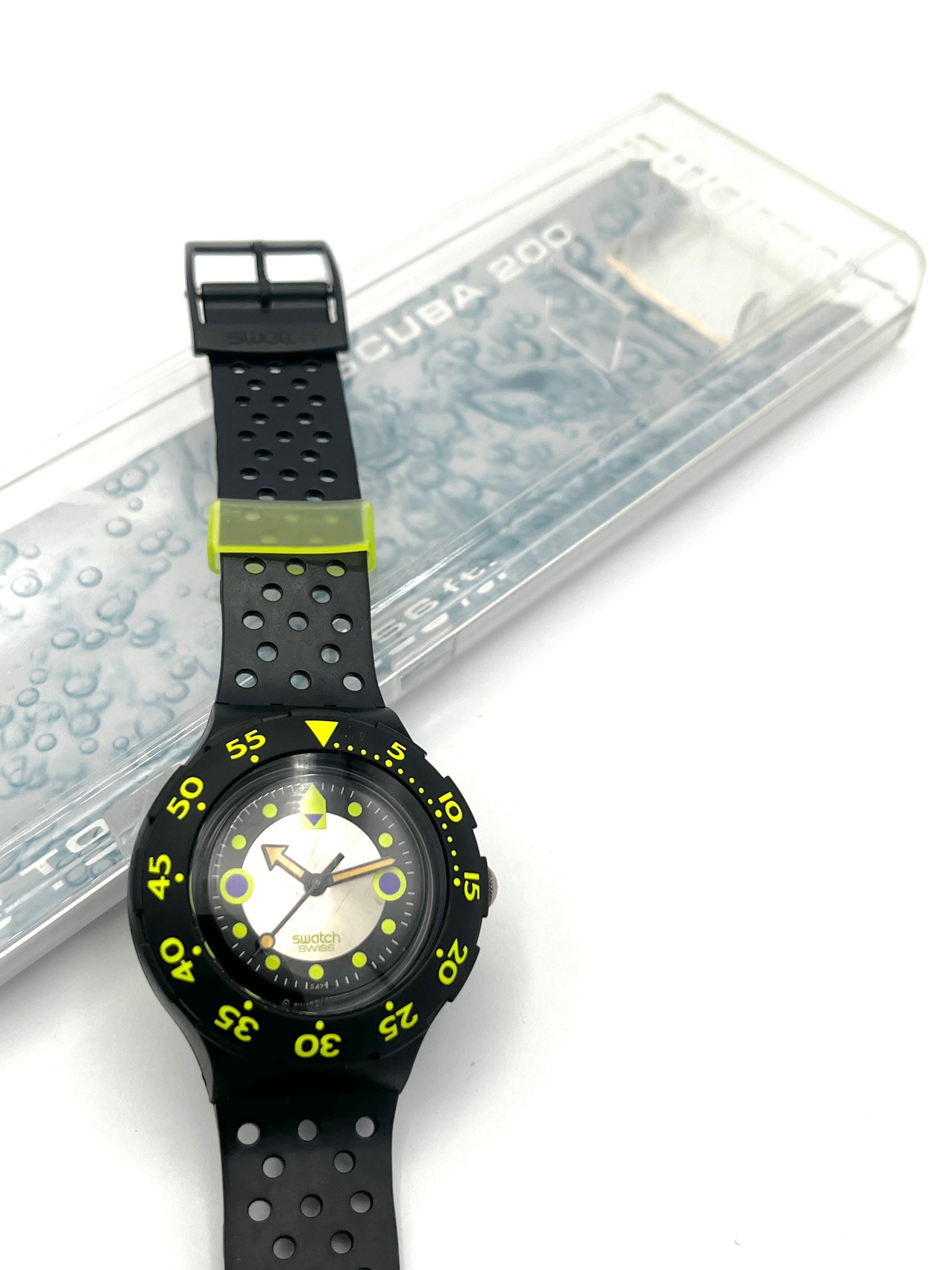 Swatch Scuba 200 SHAMU / BLACK WAVE SDB102 (1992)