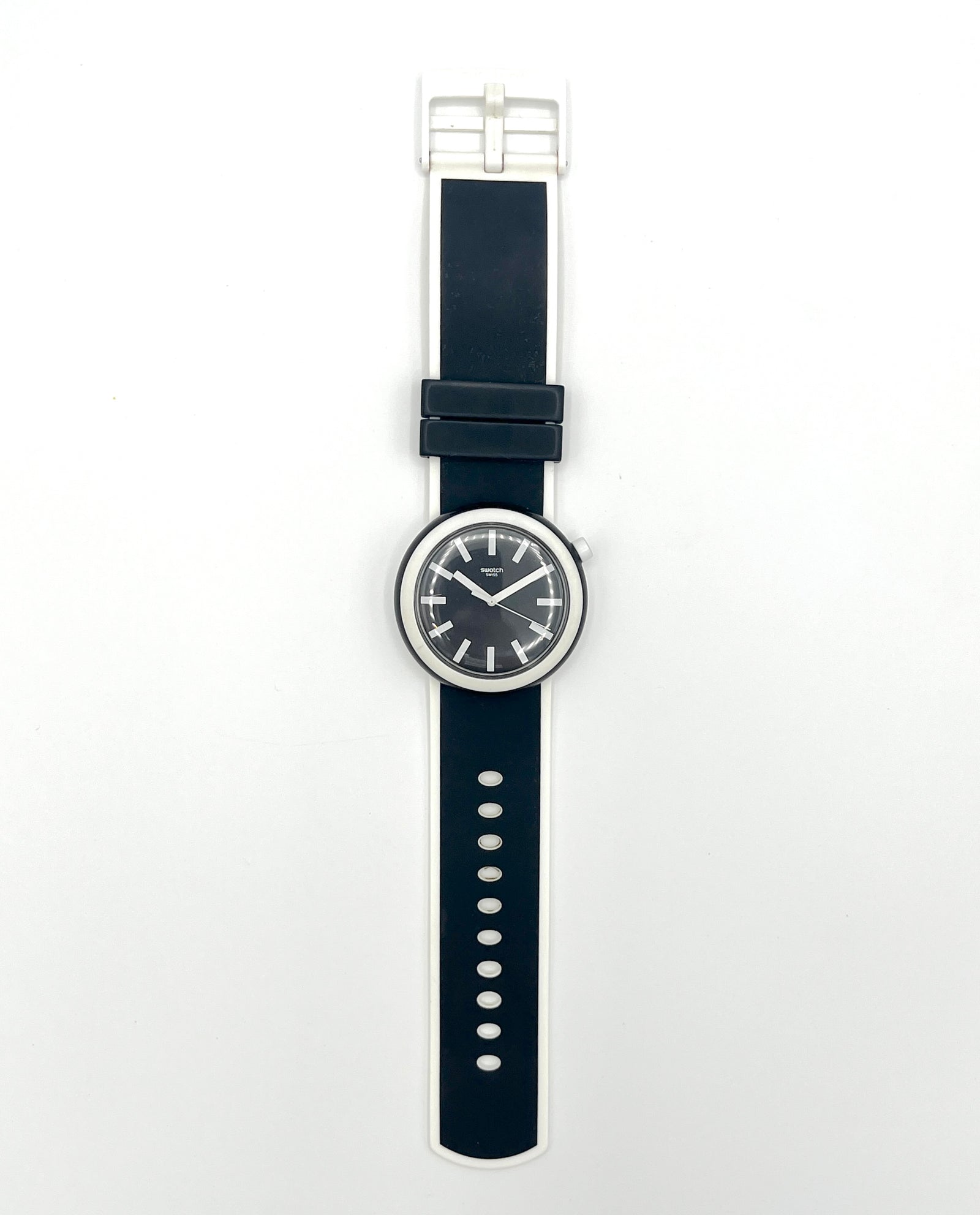 New Pop Swatch POPLOOKING PNB100 (2016)