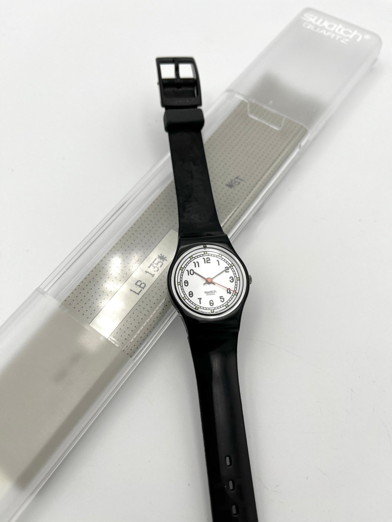 Swatch Lady IMPAIR LB135 (1994)