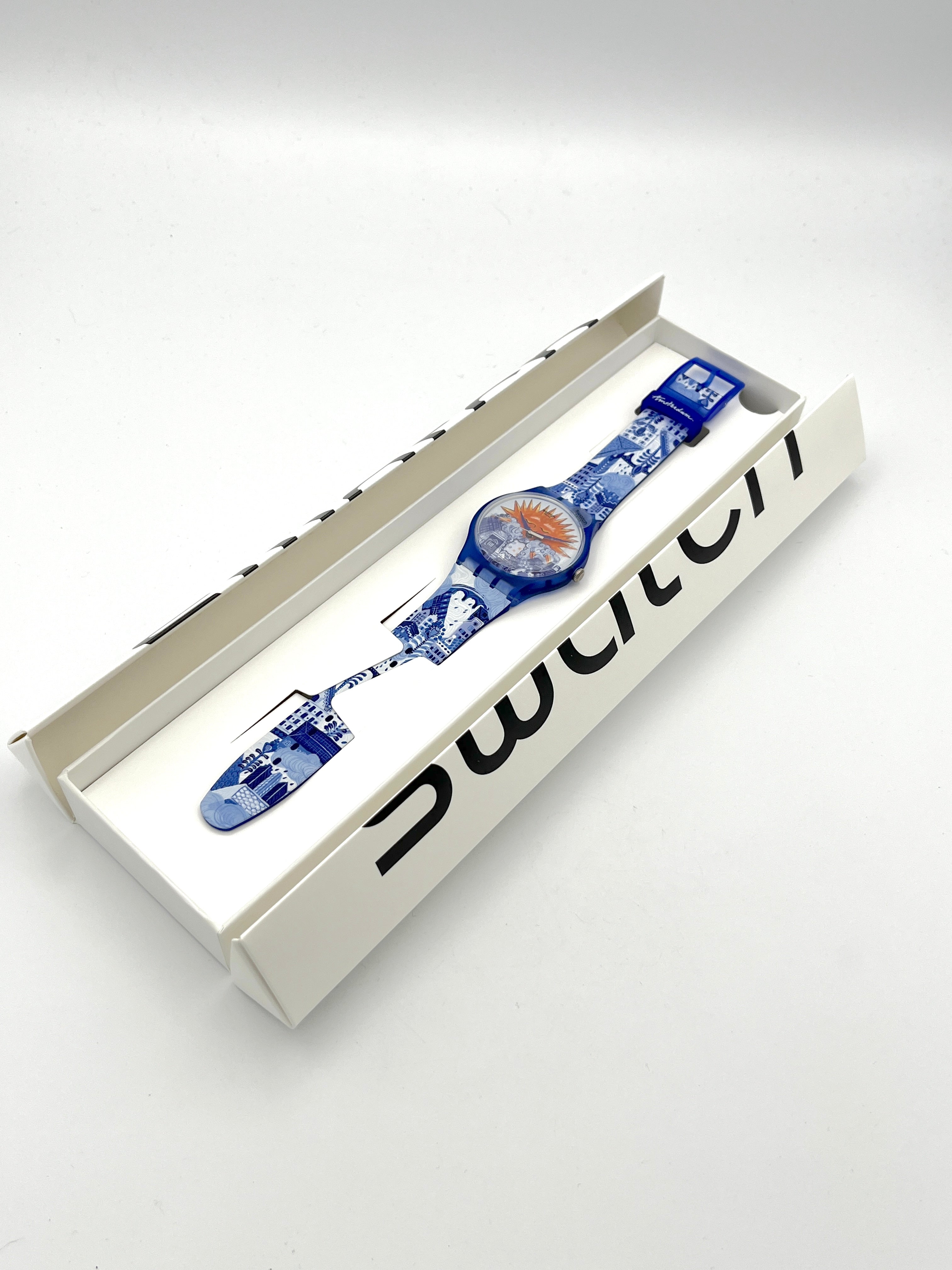 Swatch A PROMISE OF SUN - AMSTERDAM Destination Art Special