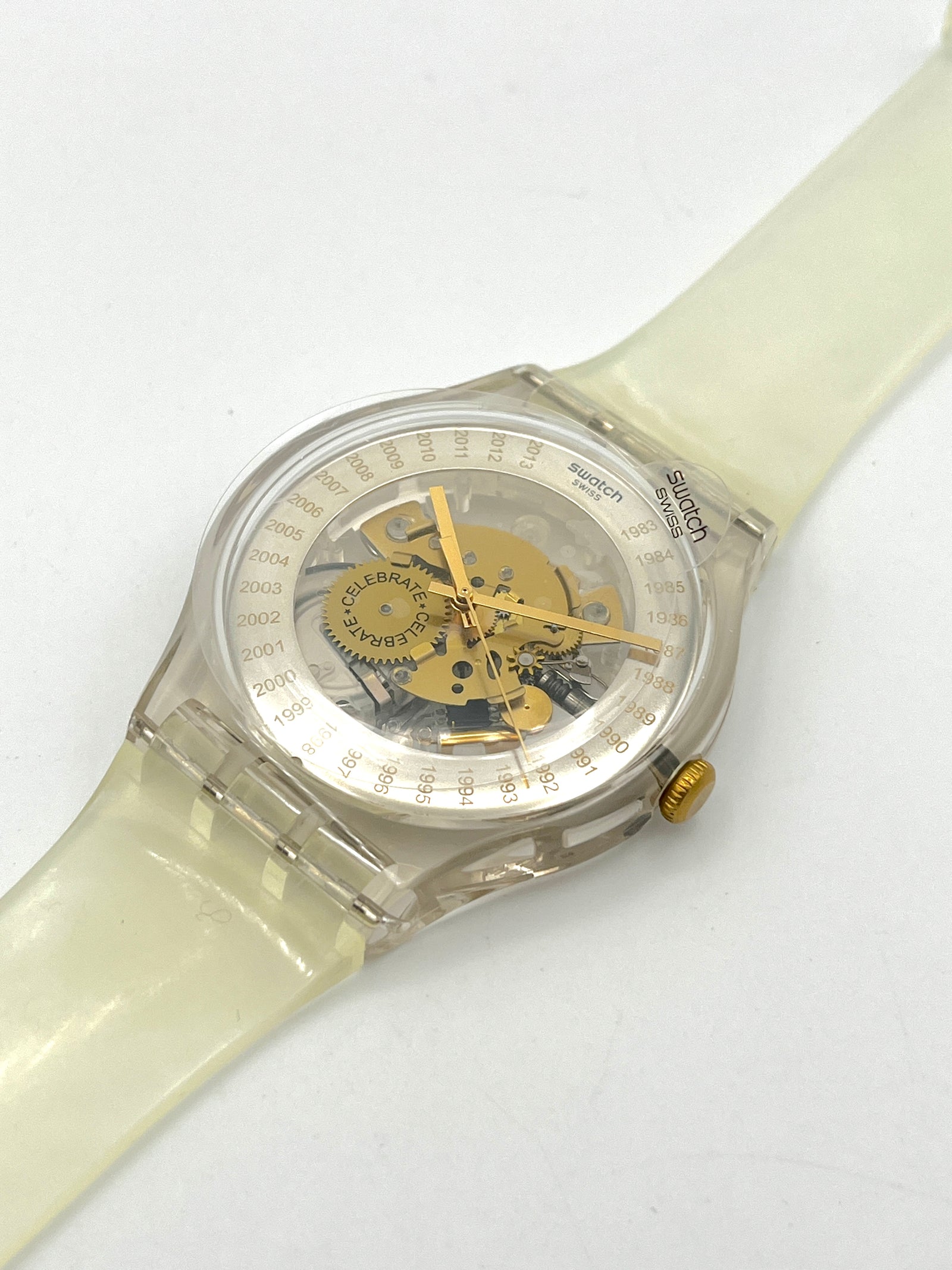 Swatch New Gent SWATCH Créé en 1983 SUOZ161 (2013)