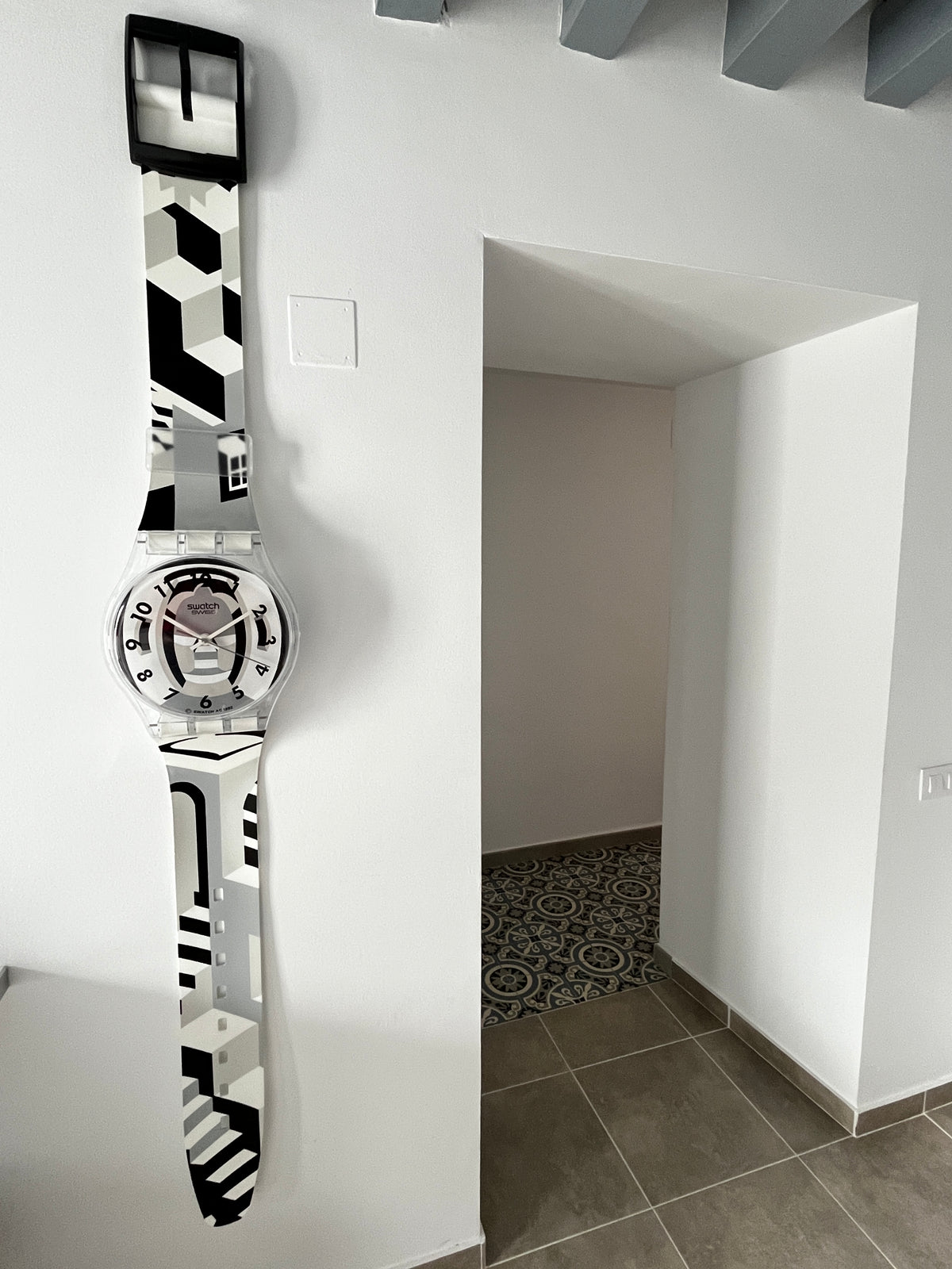 Swatch Maxi Wall Clock PERSPECTIVE MGK169 (1993)
