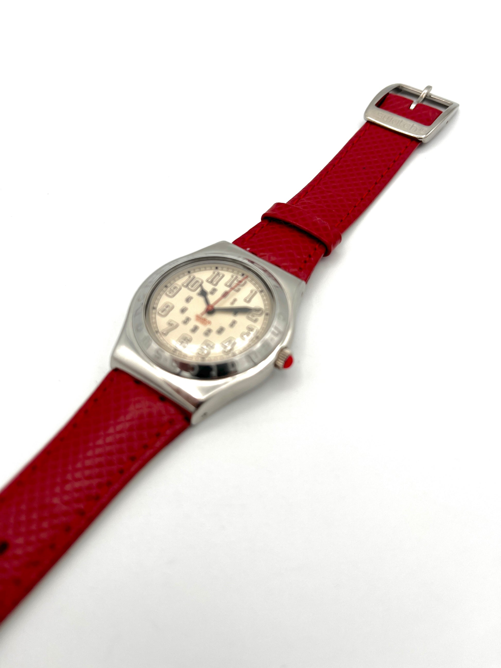 Swatch Irony Medium Red Amazon YLS103 (1995)