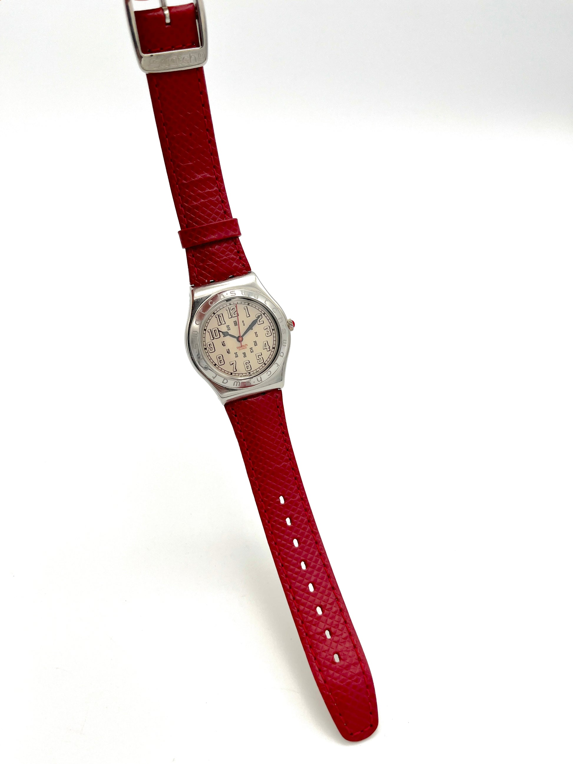 Swatch Irony Medium Red Amazon YLS103 (1995)