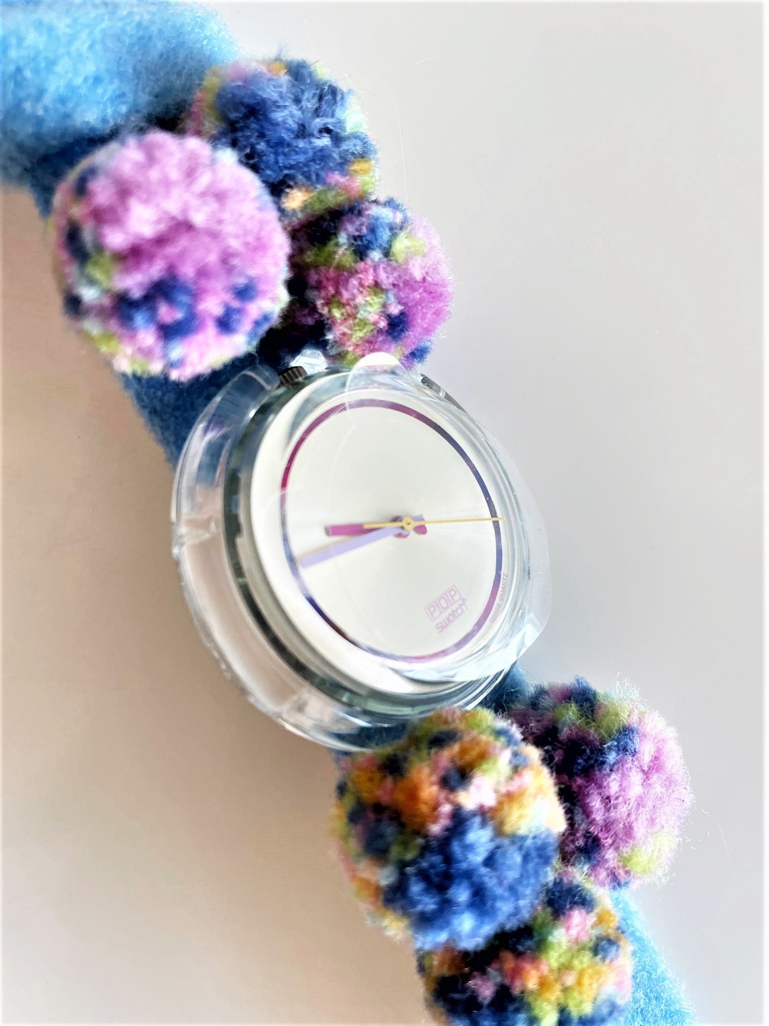 Midi Pop Swatch KEEP ME WARM PMN114 (2003)