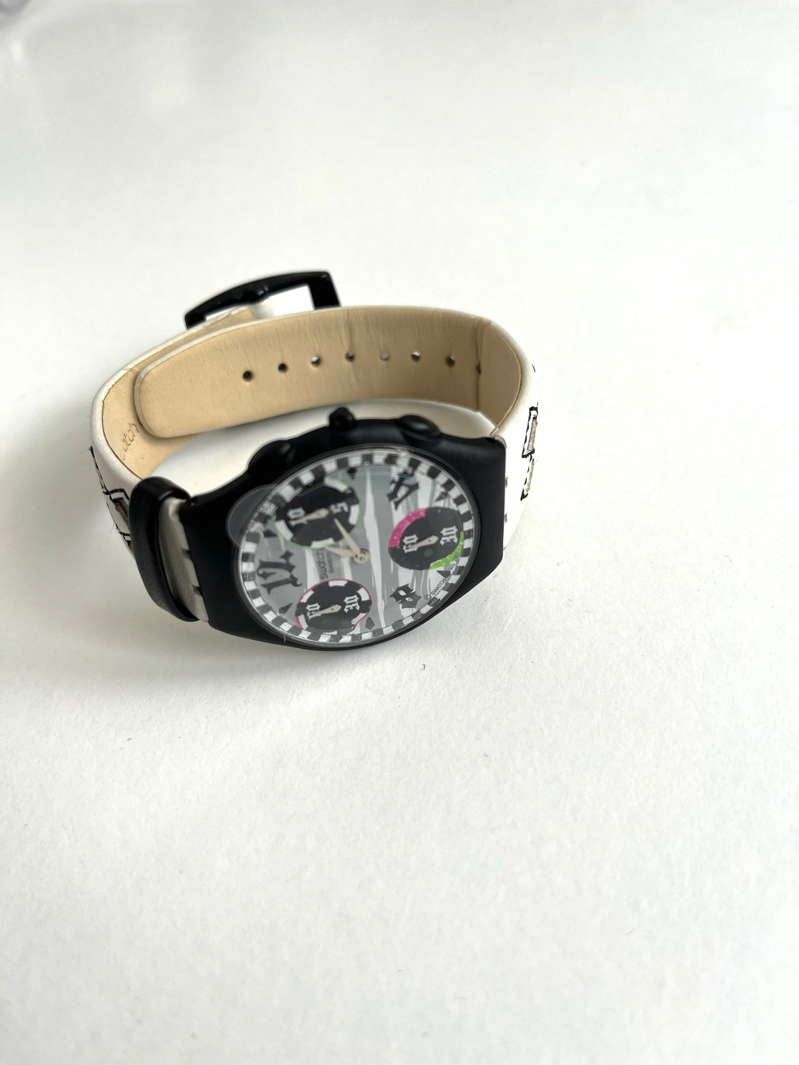 Swatch Skin Chrono BE LINED SUYB118 (2016)