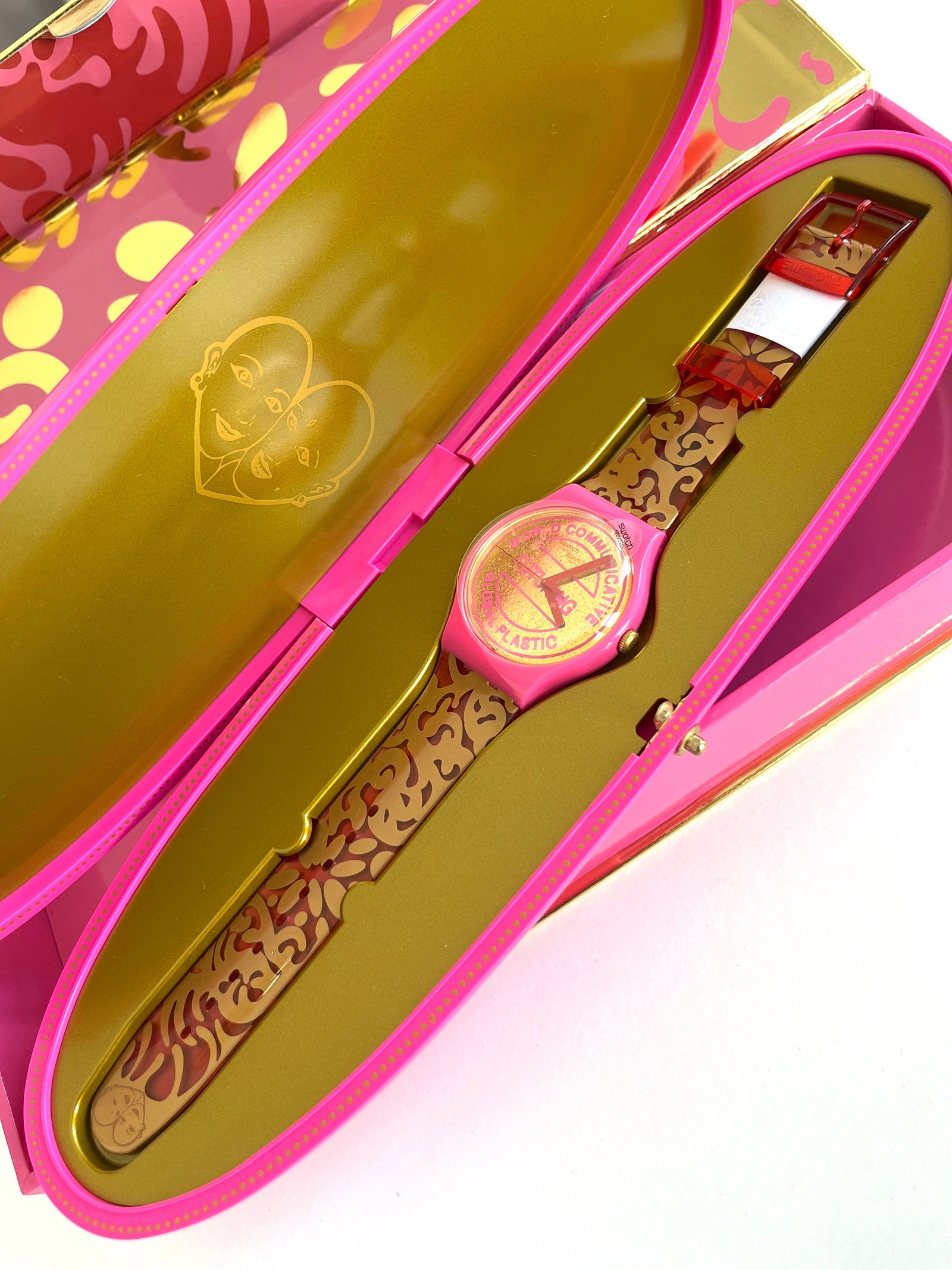 Swatch New Gent FUTURING By Eva & Adele SUOZ200 (2015)