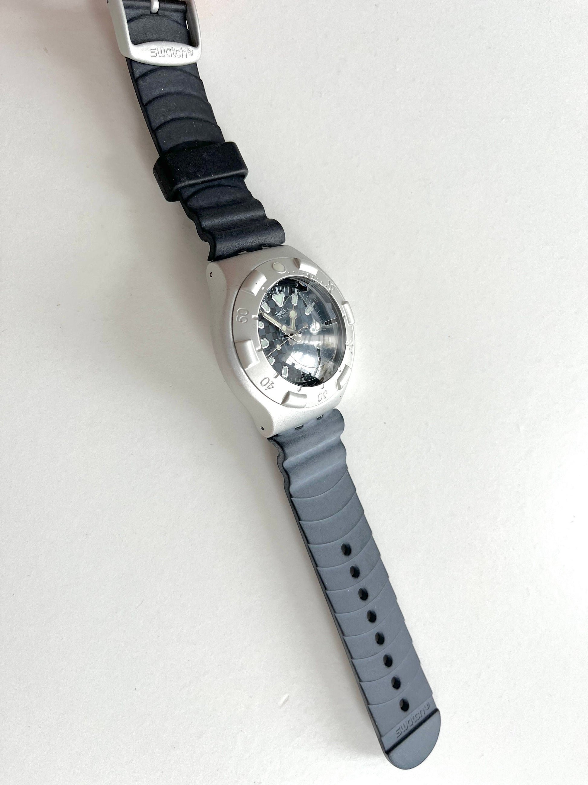 Swatch Irony Scuba 200 OBSCURE / VORTEX YDS4001 (1998)