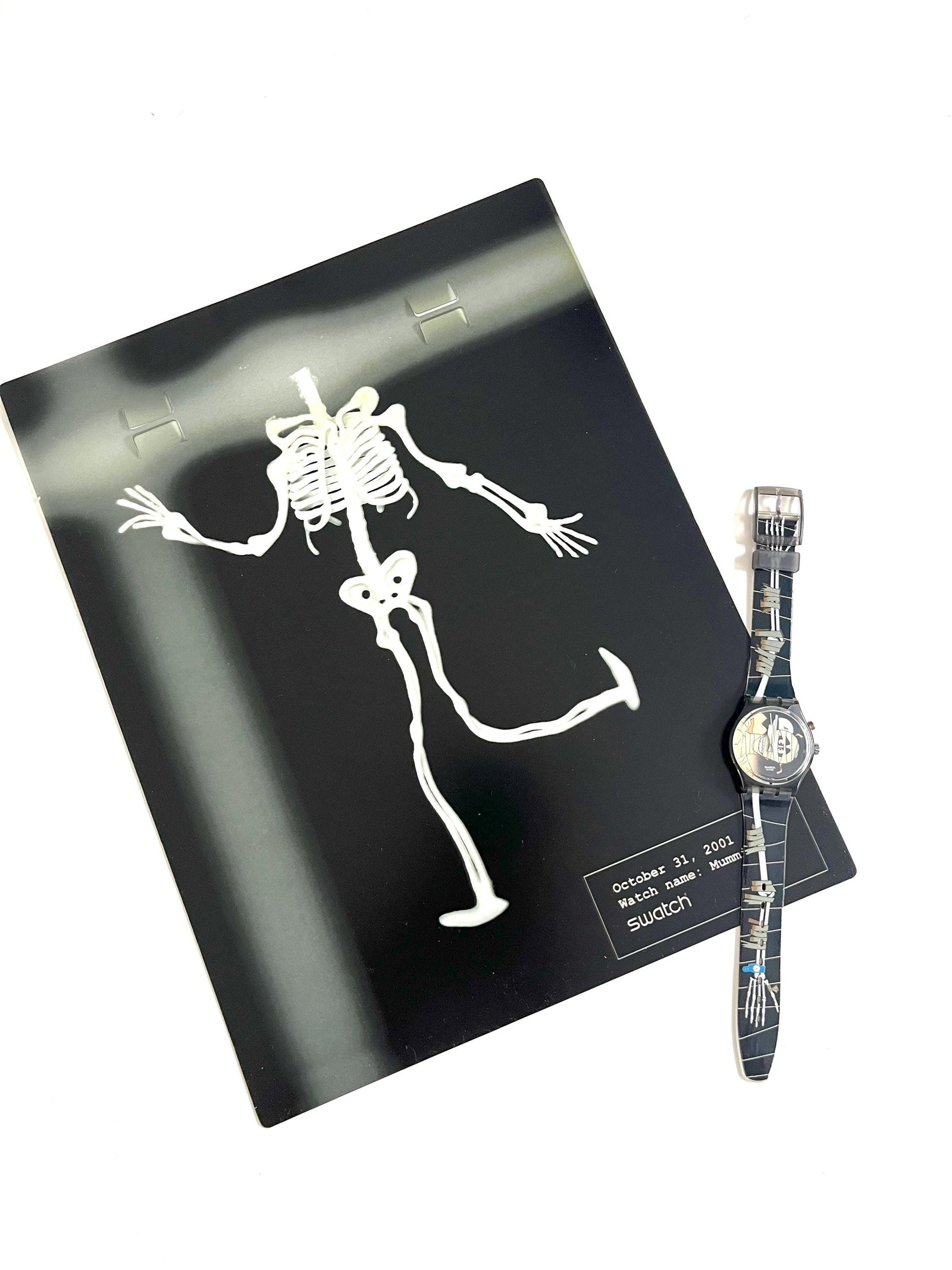 Swatch Loomi MUMMIA GM900 (2001)
