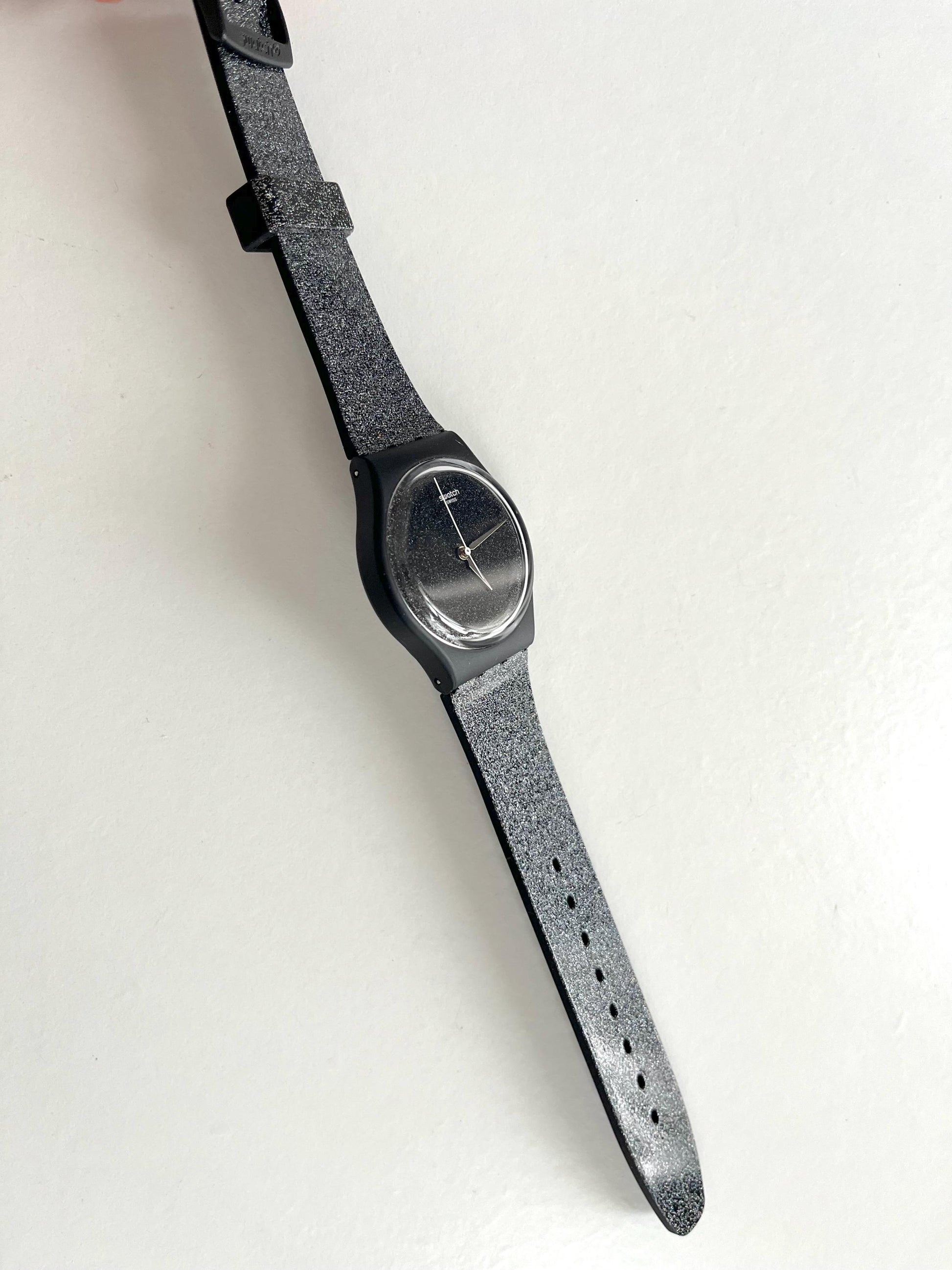 Swatch Gent MAGI BLACKSPARKLE SO28B105 (2017)